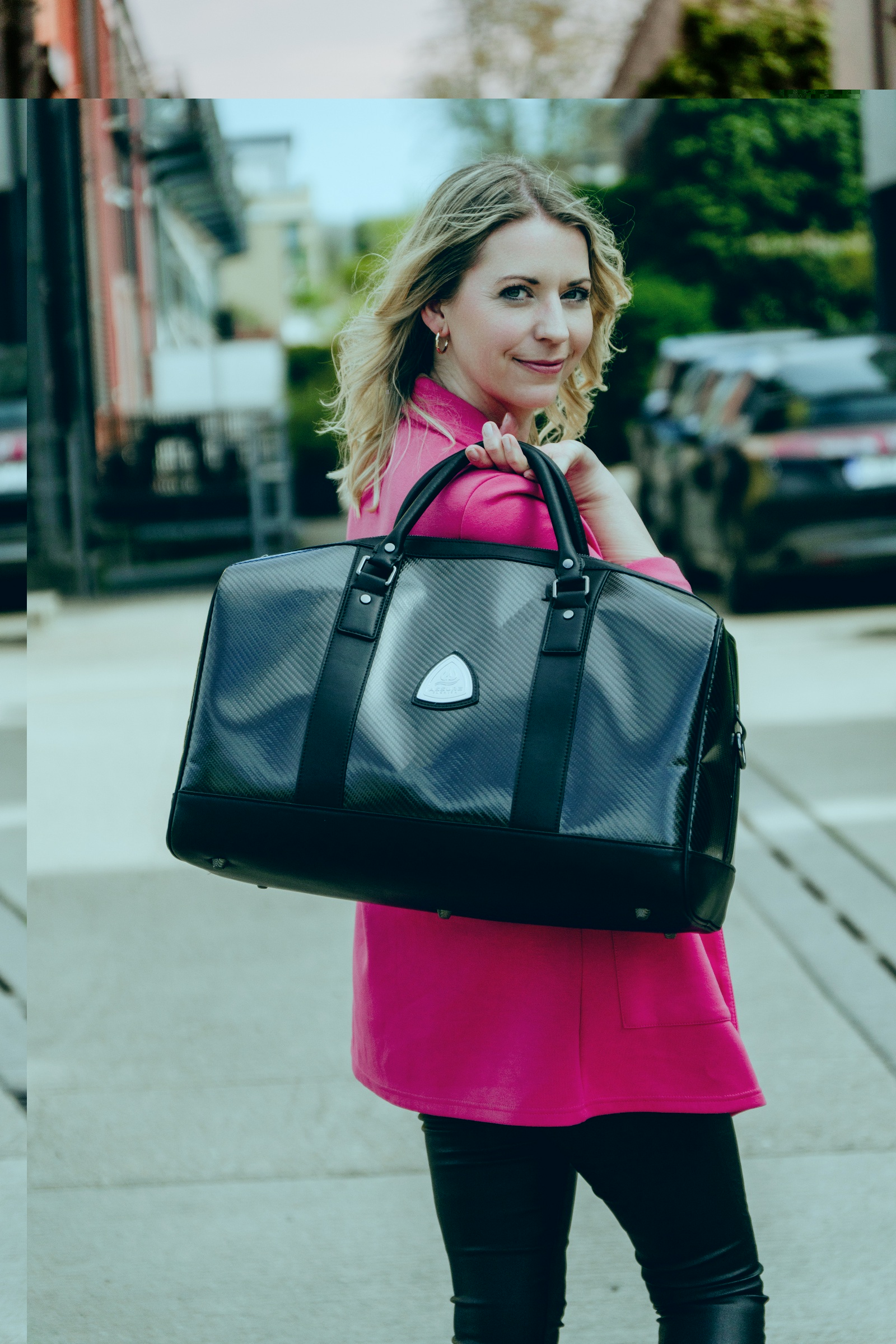 Weekender, kleine Reisetasche (Die Bildrechte liegen bei dem Verfasser der Mitteilung.) Weekender, kleine Reisetasche (Die Bildrechte liegen bei dem Verfasser der Mitteilung.)