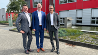 Zu Dritt an der Spitze der emco Group: Christian Gnaß, Dr. Andreas Stepping, Daniel Sarbandi Zu Dritt an der Spitze der emco Group: Christian Gnaß, Dr. Andreas Stepping, Daniel Sarbandi