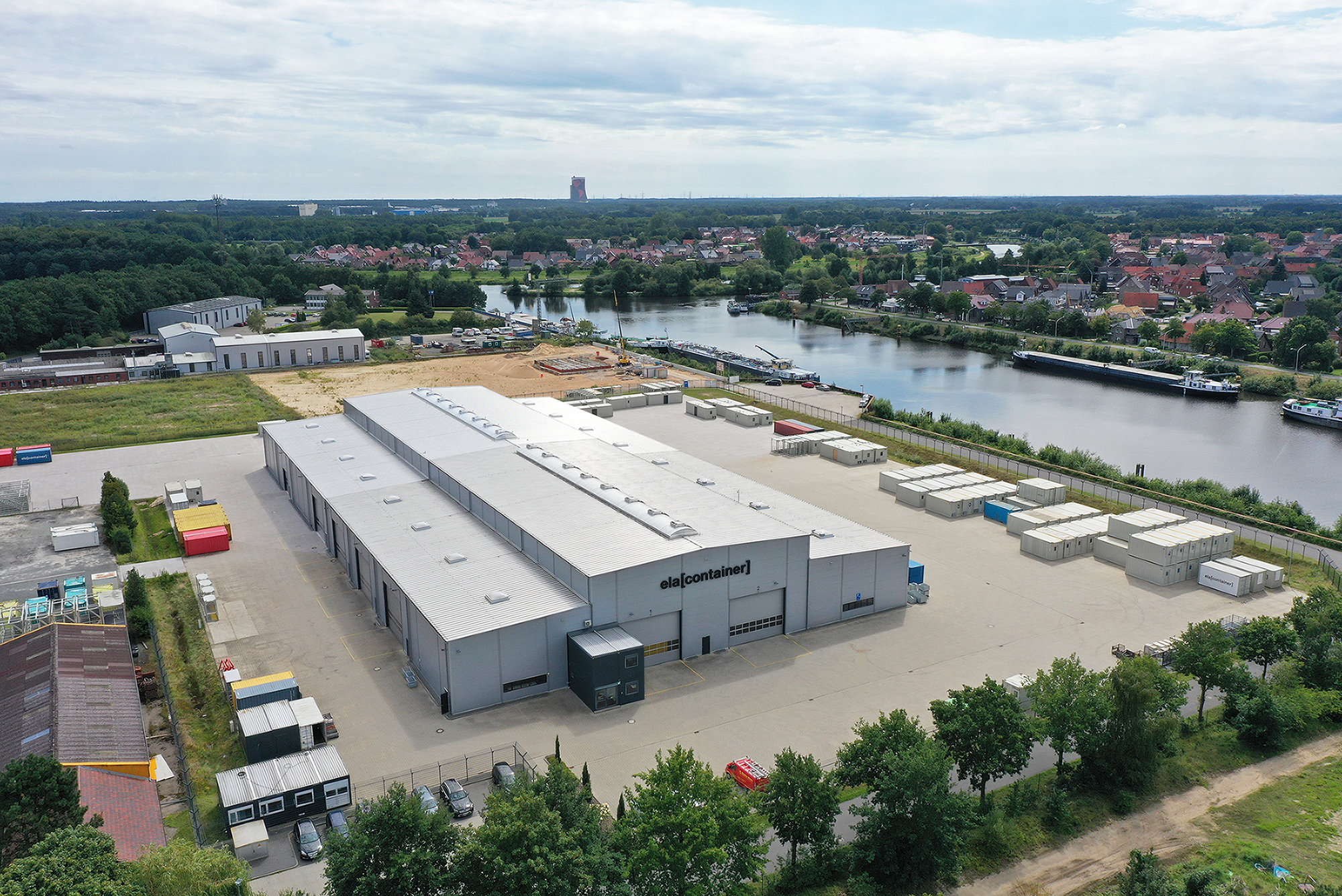 Die Produktionshalle von ELA Container Offshore in Haren (Ems). Die Produktionshalle von ELA Container Offshore in Haren (Ems).