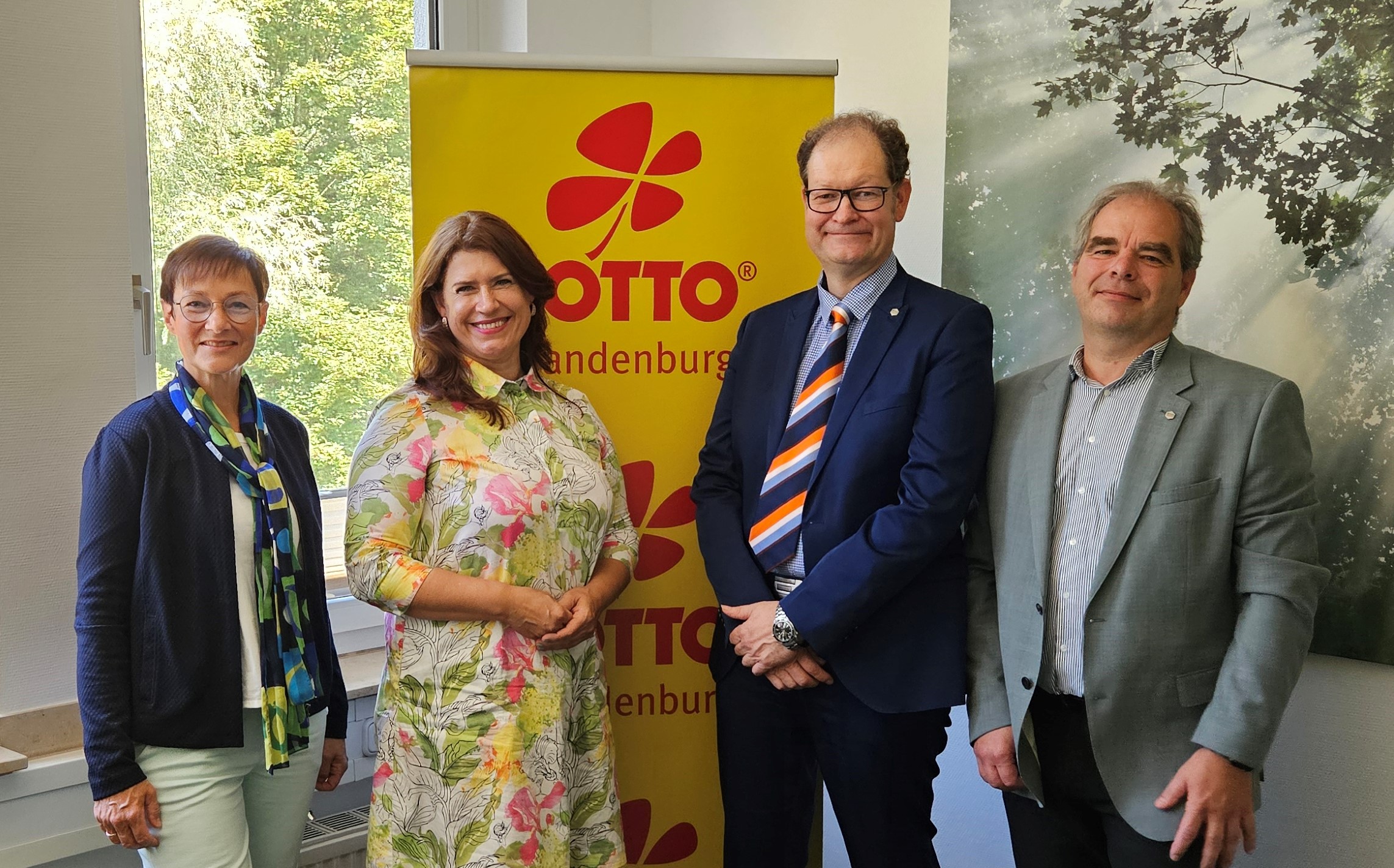 Anja Bohms, Kerstin Kosanke, Matthias Stauch und Frank Siebart v. l. n. r. (Die Bildrechte liegen bei dem Verfasser der Mitteilung.) Anja Bohms, Kerstin Kosanke, Matthias Stauch und Frank Siebart v. l. n. r. (Die Bildrechte liegen bei dem Verfasser der Mitteilung.)