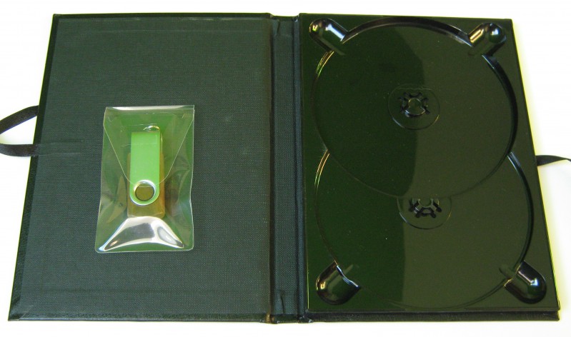 Selbstklebende transparente USB-Stick Hülle (Die Bildrechte liegen bei dem Verfasser der Mitteilung.) Selbstklebende transparente USB-Stick Hülle (Die Bildrechte liegen bei dem Verfasser der Mitteilung.)