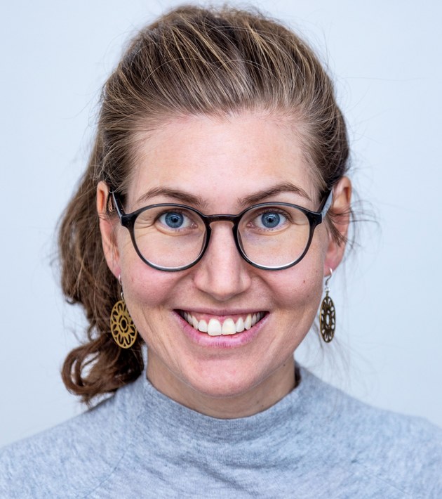 Die Ergotherapeutin Corinna Eitel ist Schlaganfall-Kinderlotsin und unterstützt betroffene Familien Die Ergotherapeutin Corinna Eitel ist Schlaganfall-Kinderlotsin und unterstützt betroffene Familien