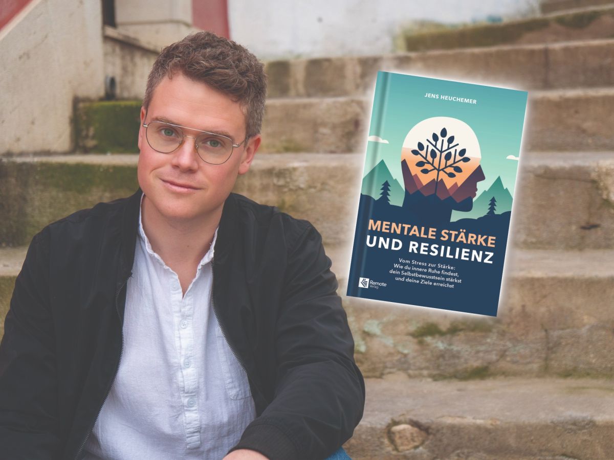 Jens Heuchemer mit seinem neuen Buch Jens Heuchemer mit seinem neuen Buch