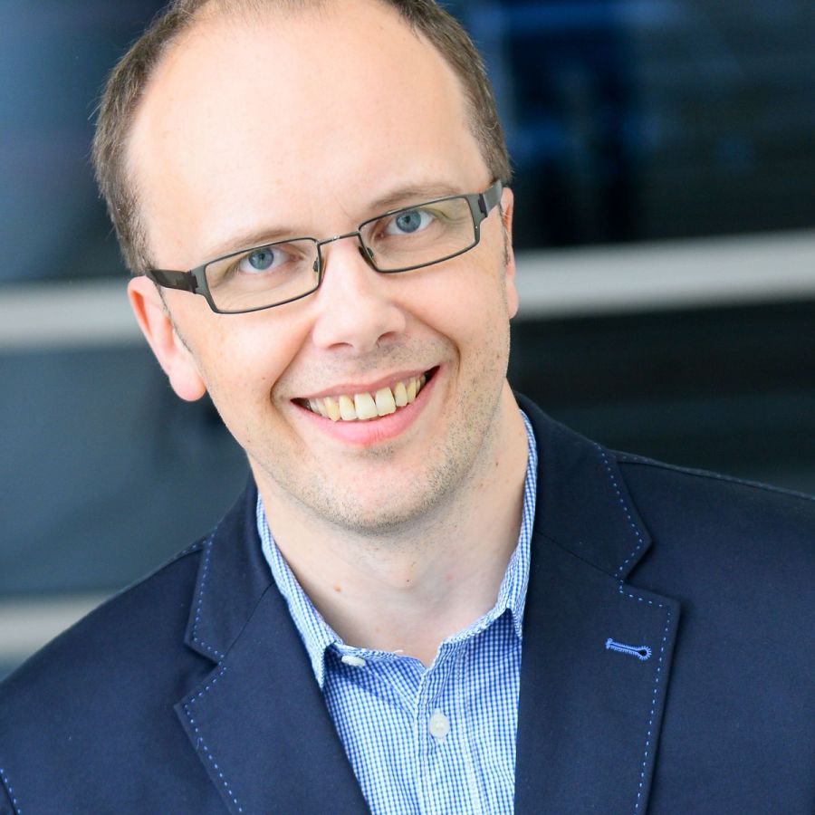 Damian Gorzkulla erklärt, wie Unternehmen mit Office 365 und Power Automate Arbeitsprozesse effizient automatisieren können.