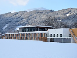 Außenansicht im Winter (Hotel Spirodom Admont)