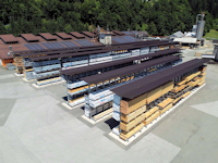 3 % Steigung, viel Schnee, starker Wind: Keine einfachen Bedingungen für die Regalanlage bei