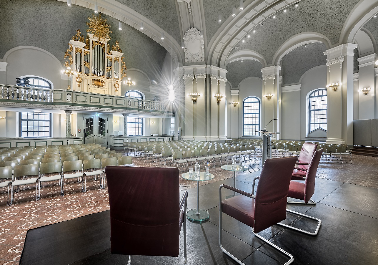 Berliner Eventlocation Französischer Dom (© BESONDERE ORTE Umweltforum Berlin GmbH) Berliner Eventlocation Französischer Dom (© BESONDERE ORTE Umweltforum Berlin GmbH)