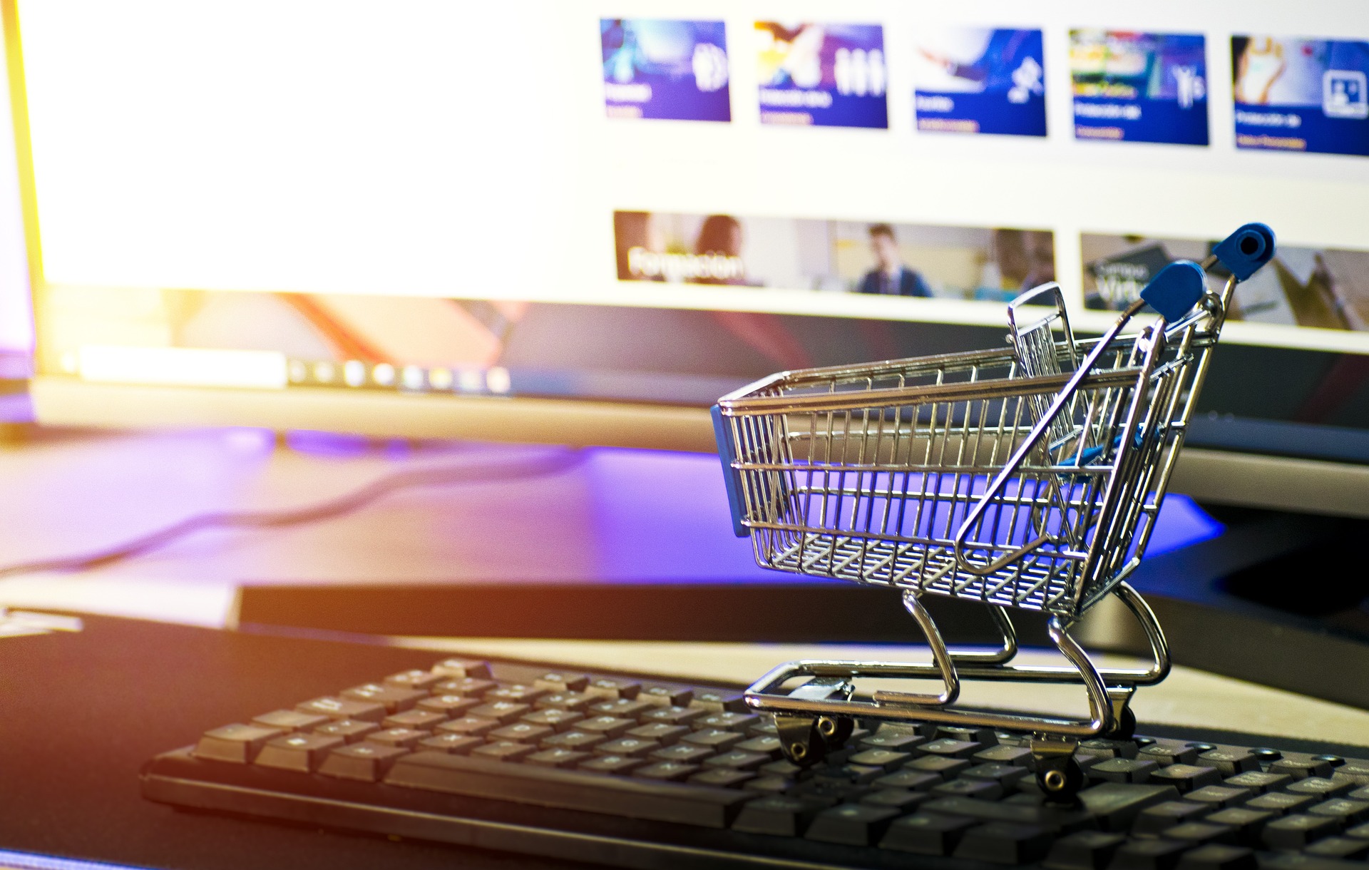 E-Commerce ist ein dynamisches Feld, das sich ständig weiterentwickelt. (Bildquelle: Bild von andrespradagarcia auf Pixabay)