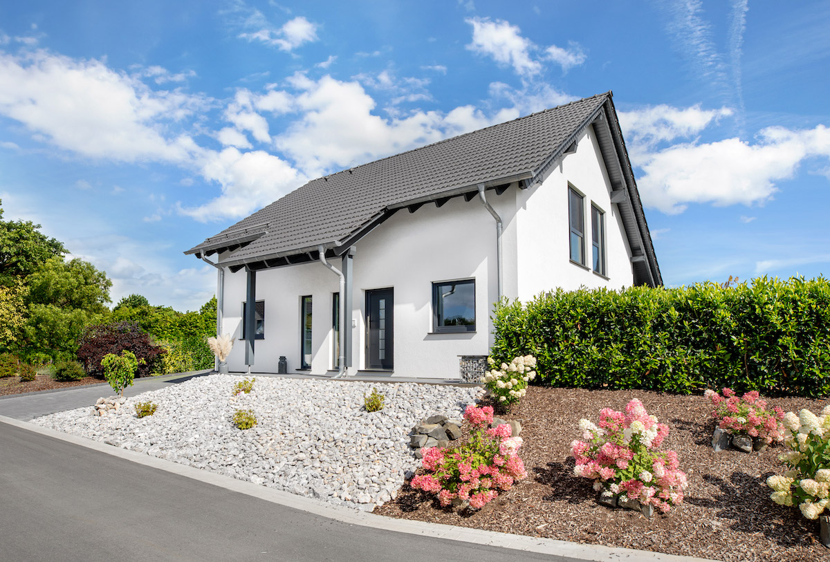 Die Familie Schumann lebt im Satteldachhaus Vinon von Fingerhut Haus (Bildquelle: Fingerhut Haus)