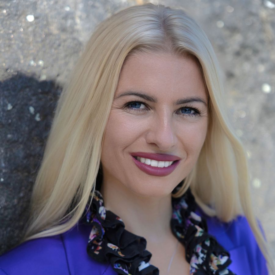 Iana Besarabet, die Geschäftsleiterin bei der Partnervermittlung Perfektes Paar (© ) Iana Besarabet, die Geschäftsleiterin bei der Partnervermittlung Perfektes Paar (© )
