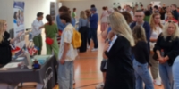 AUF IN DIE WELT Messe Wiesbaden – Viel Interesse am Auslandsjahr (Stiftung Völkerverständigung)