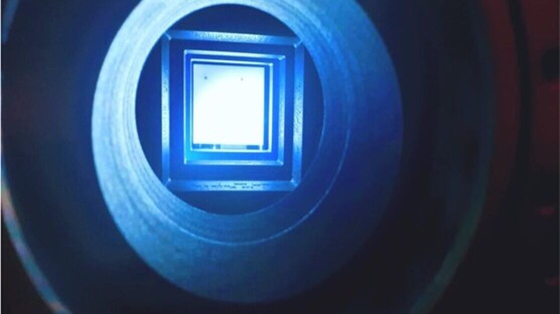 Einblick in erste experimentelle Laser-Neutronenquelle (Foto: Focused Energy) (Die Bildrechte liegen bei dem Verfasser der Mitteilung.)