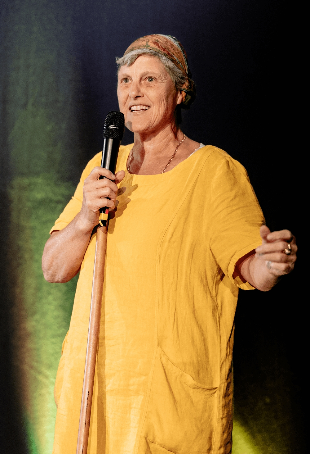 Petra als Raumpflegerin Helene (Foto: Justin Bockey) (Die Bildrechte liegen bei dem Verfasser der Mitteilung.) Petra als Raumpflegerin Helene (Foto: Justin Bockey) (Die Bildrechte liegen bei dem Verfasser der Mitteilung.)