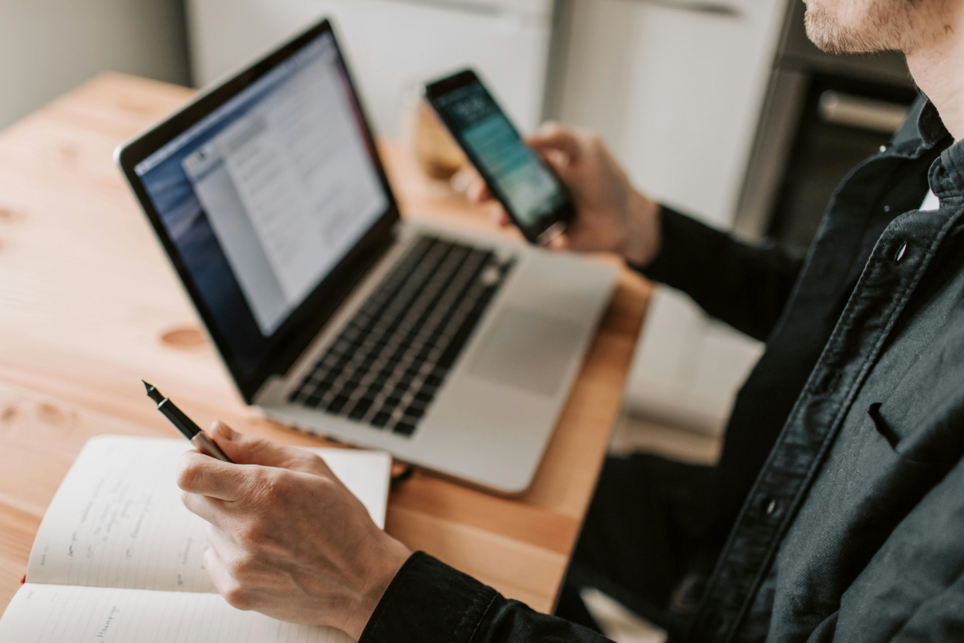 Wünsche der Verbraucher: Sprachassistent, virtuelle Assistenten und biometrische Integration (Bildquelle: Vlada Karpovich @ Pexels)