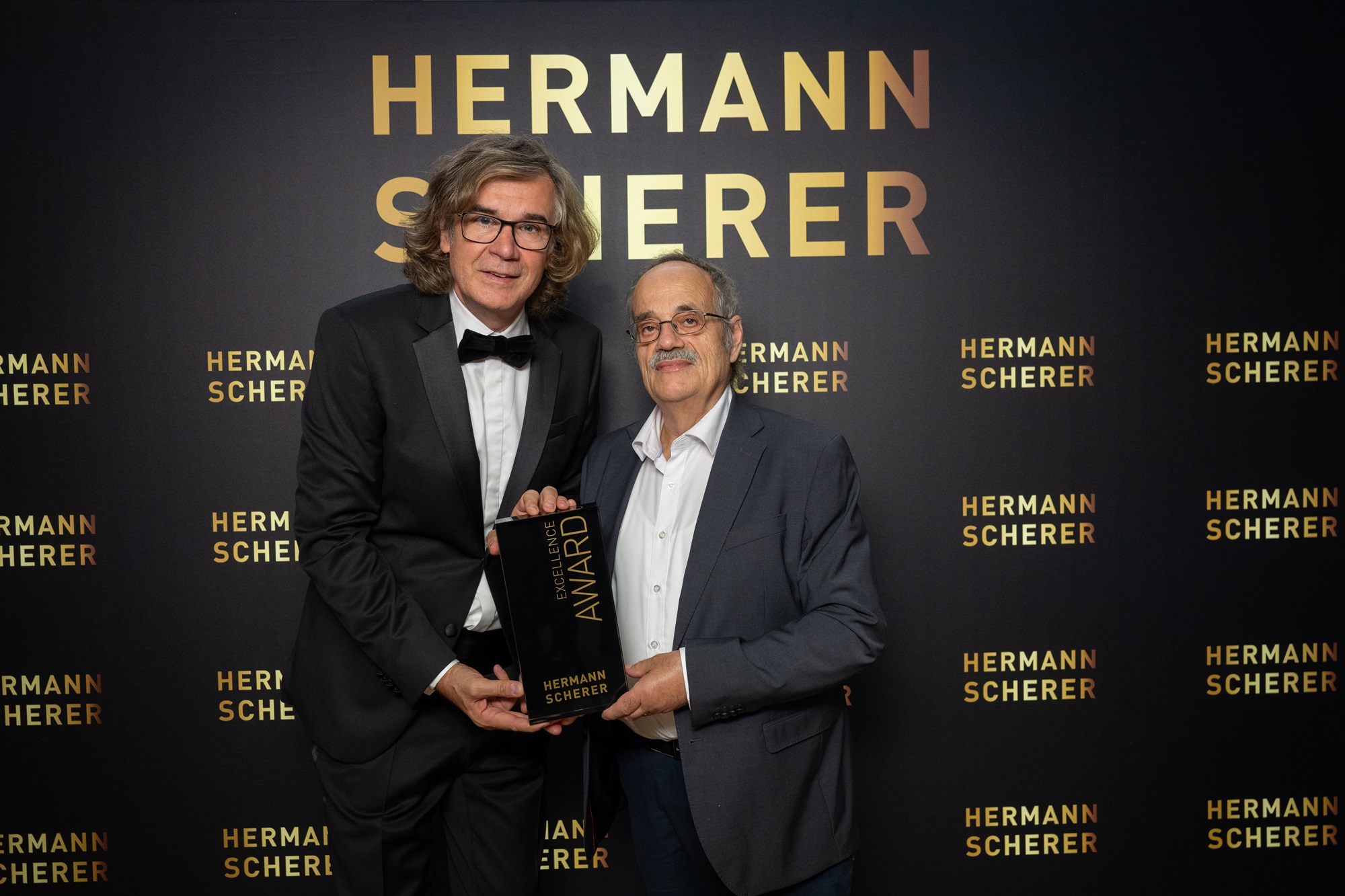 Dr. Peer-Lennart Gehlken gewinnt beim 19. Internationalen Speaker SlamFoto: Justin Bockey (Die Bildrechte liegen bei dem Verfasser der Mitteilung.)