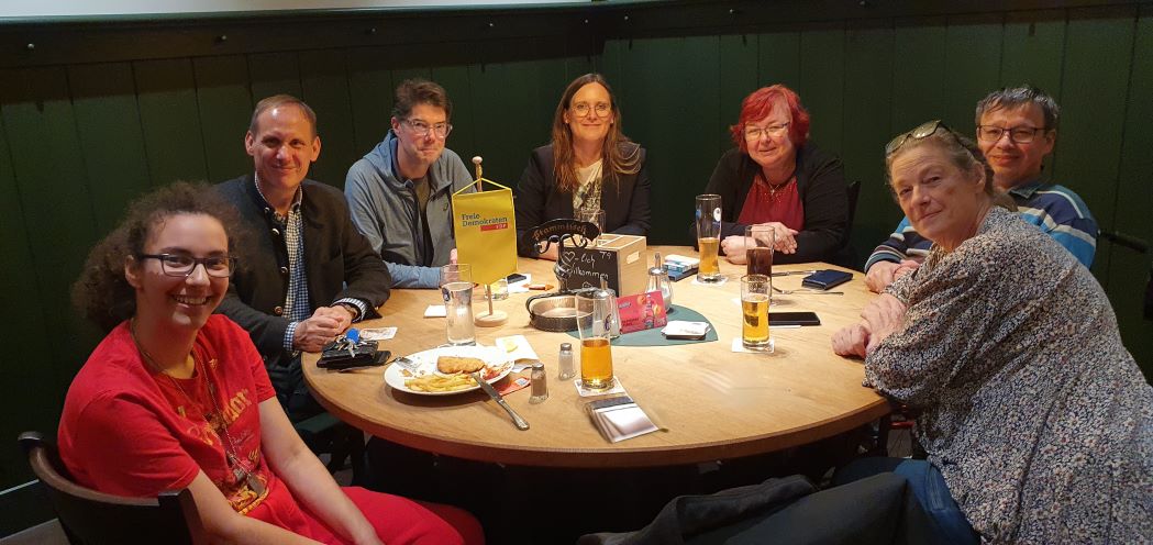 Die Teilnehmer am Herbststammtisch der FDP Haar zeigten sich sehr diskussionsfreudig. (F: FDP Haar)