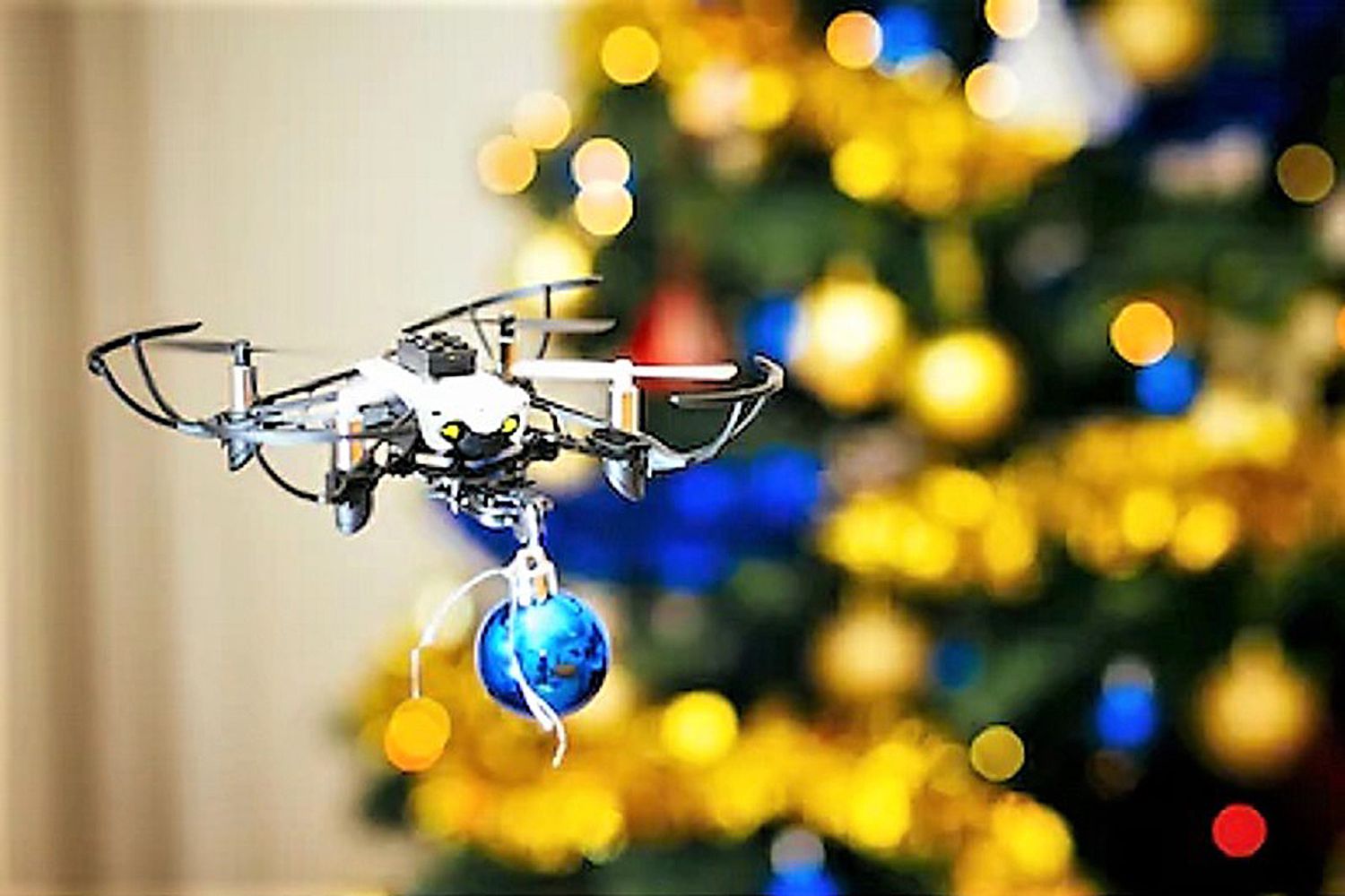 Firmenfeiern zu Weihnachten mit Drohnen Firmenfeiern zu Weihnachten mit Drohnen