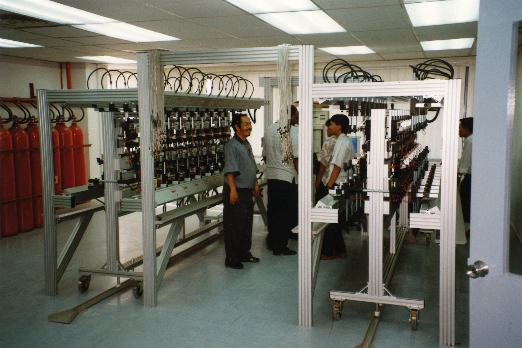EMH & MTE: Seit 1995 weltweit führendes Firmenduo in der Zählerprüftechnik EMH & MTE: Seit 1995 weltweit führendes Firmenduo in der Zählerprüftechnik