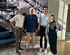 v.l.n.r.: Josef Hinkel, Marc Breddermann, Stefan Schulz und Melissa Ekkert; Rechte: Factory Campus v.l.n.r.: Josef Hinkel, Marc Breddermann, Stefan Schulz und Melissa Ekkert; Rechte: Factory Campus