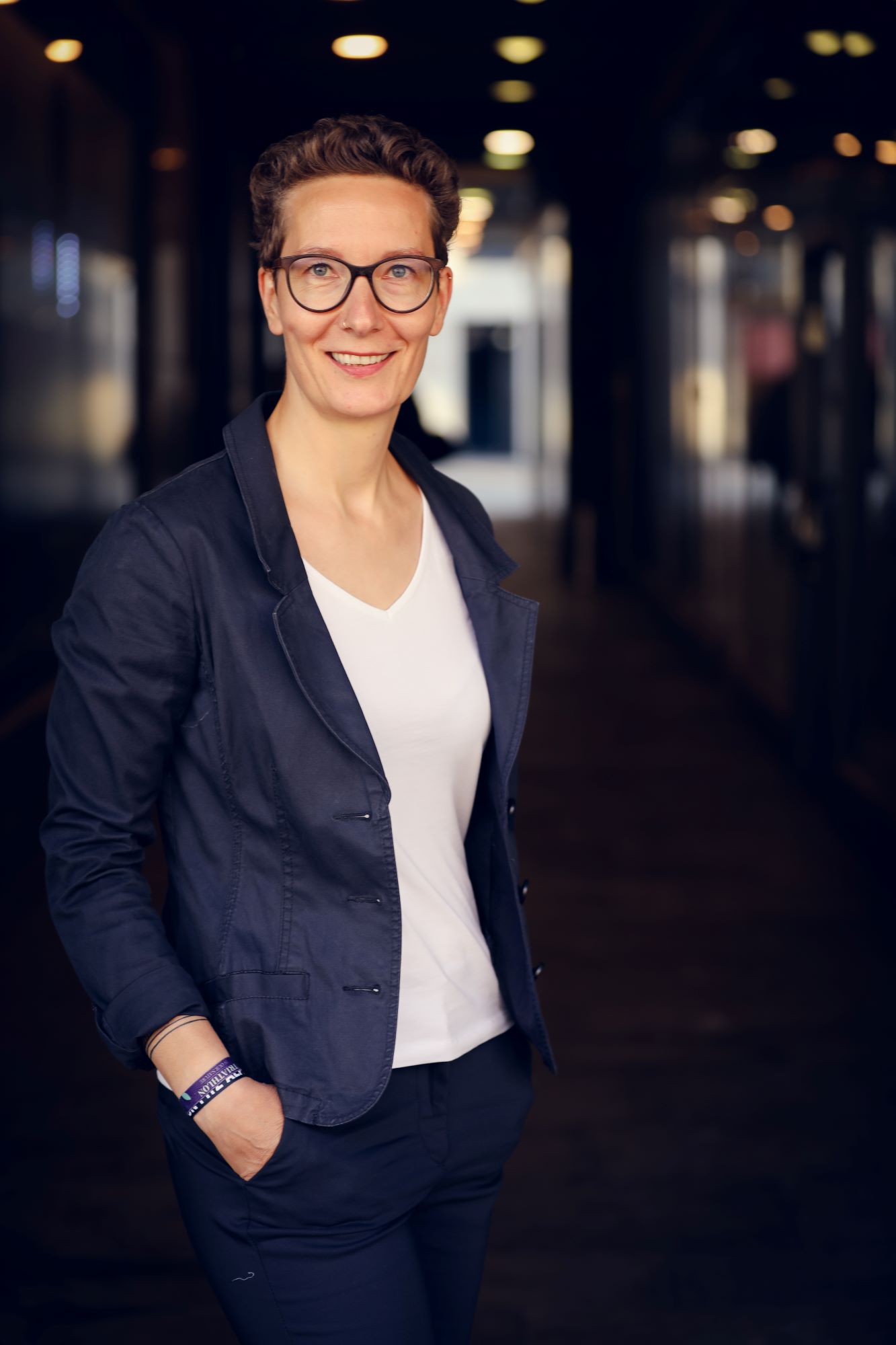 Alle Behandlungen von Dr. Ulrike Hollneck beruhen auf hochwertiger Premiummedizin. Alle Behandlungen von Dr. Ulrike Hollneck beruhen auf hochwertiger Premiummedizin.