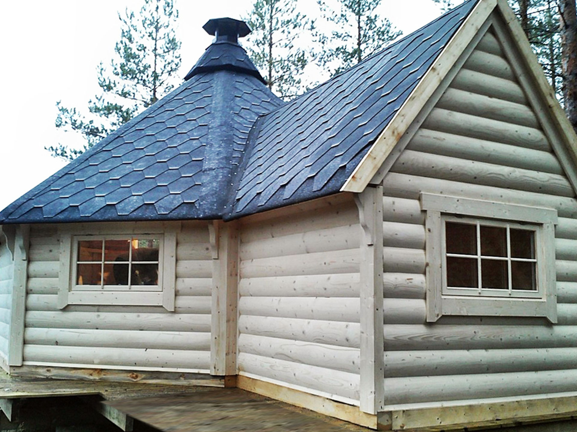 Grillhütte Odin mit Anbau