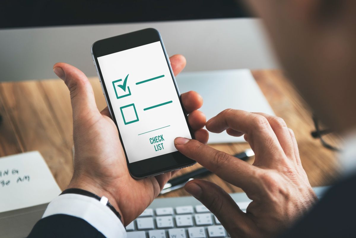 Eine Versicherungsprüfung lohnt sich zu jeder Zeit. (© rawpixel.com - freepik.com) Eine Versicherungsprüfung lohnt sich zu jeder Zeit. (© rawpixel.com - freepik.com)
