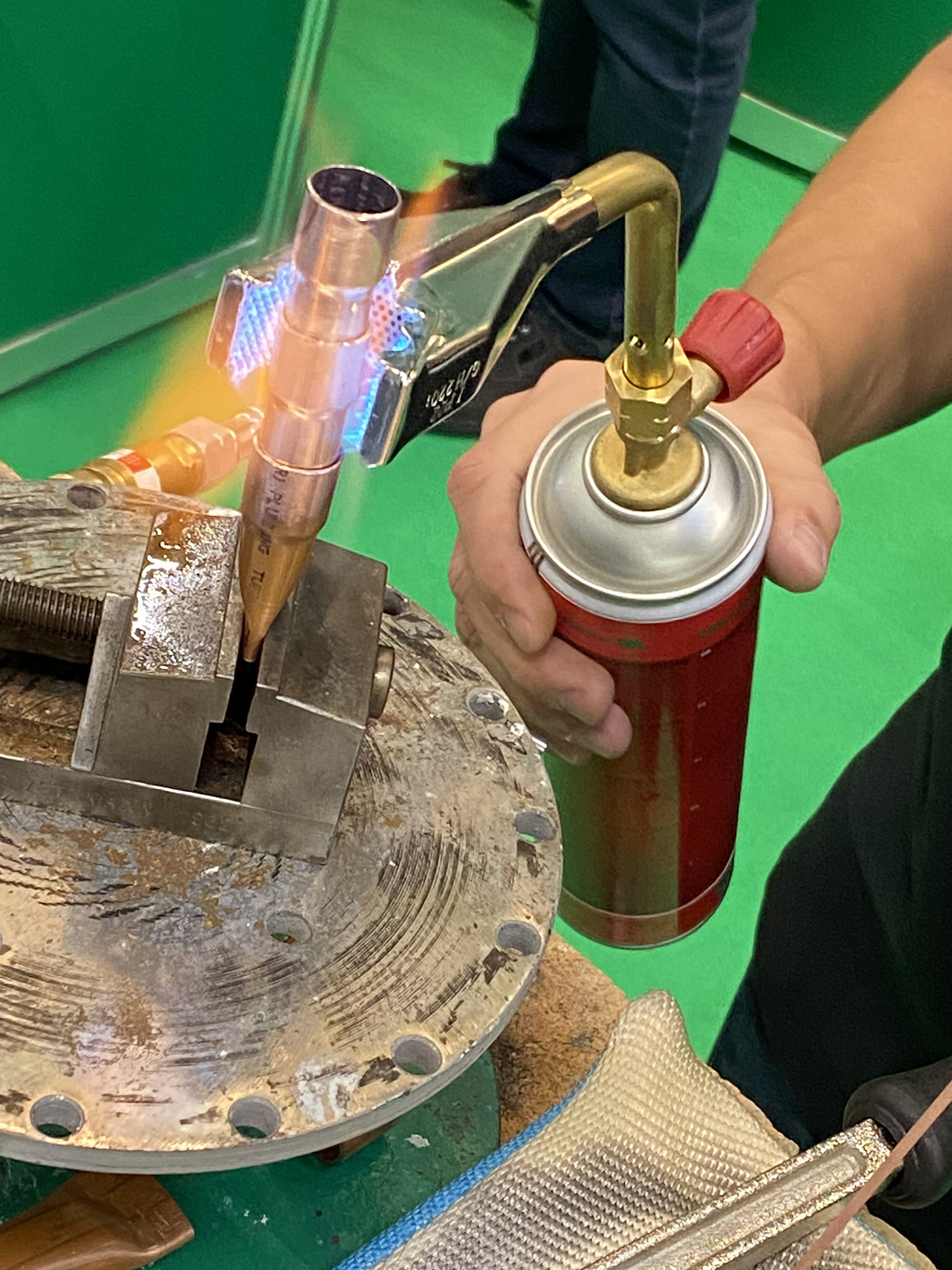 Der neue M-GAS UPSIDE CLIPFIRE von PERKEO WERK Der neue M-GAS UPSIDE CLIPFIRE von PERKEO WERK