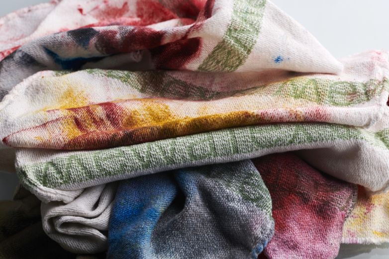 Textiles Reinigungsmaterial kann gewaschen und anschliessend mehrmals wieder benutzt werden. Textiles Reinigungsmaterial kann gewaschen und anschliessend mehrmals wieder benutzt werden.