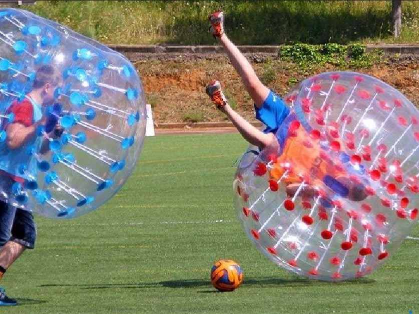 Bubble Soccer von Freiraum für Jugendarbeit und Feste. Copyright: Freiraum Sozialsponsoring Bubble Soccer von Freiraum für Jugendarbeit und Feste. Copyright: Freiraum Sozialsponsoring