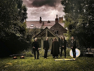 GONG - Foto: Layla Burrows