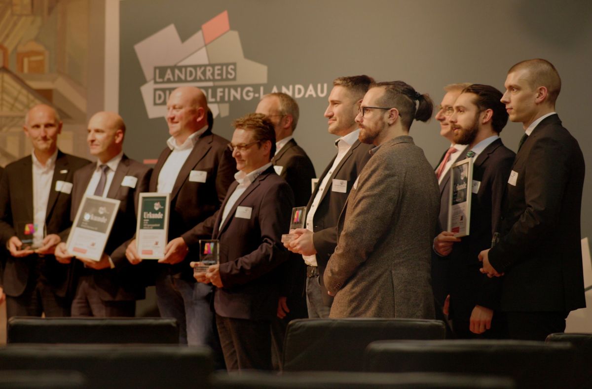 Preisverleihung TOP-Unternehmen Niederbayern 2024 (© )