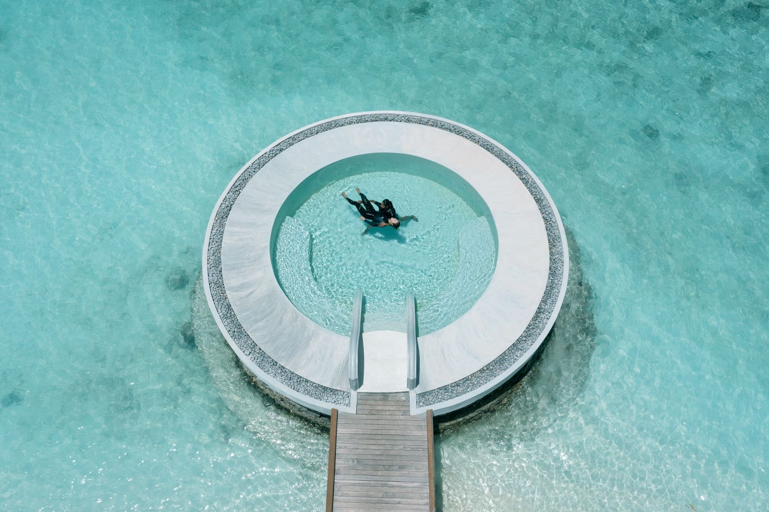 Floating Therapy auf Huvafen Fushi Floating Therapy auf Huvafen Fushi