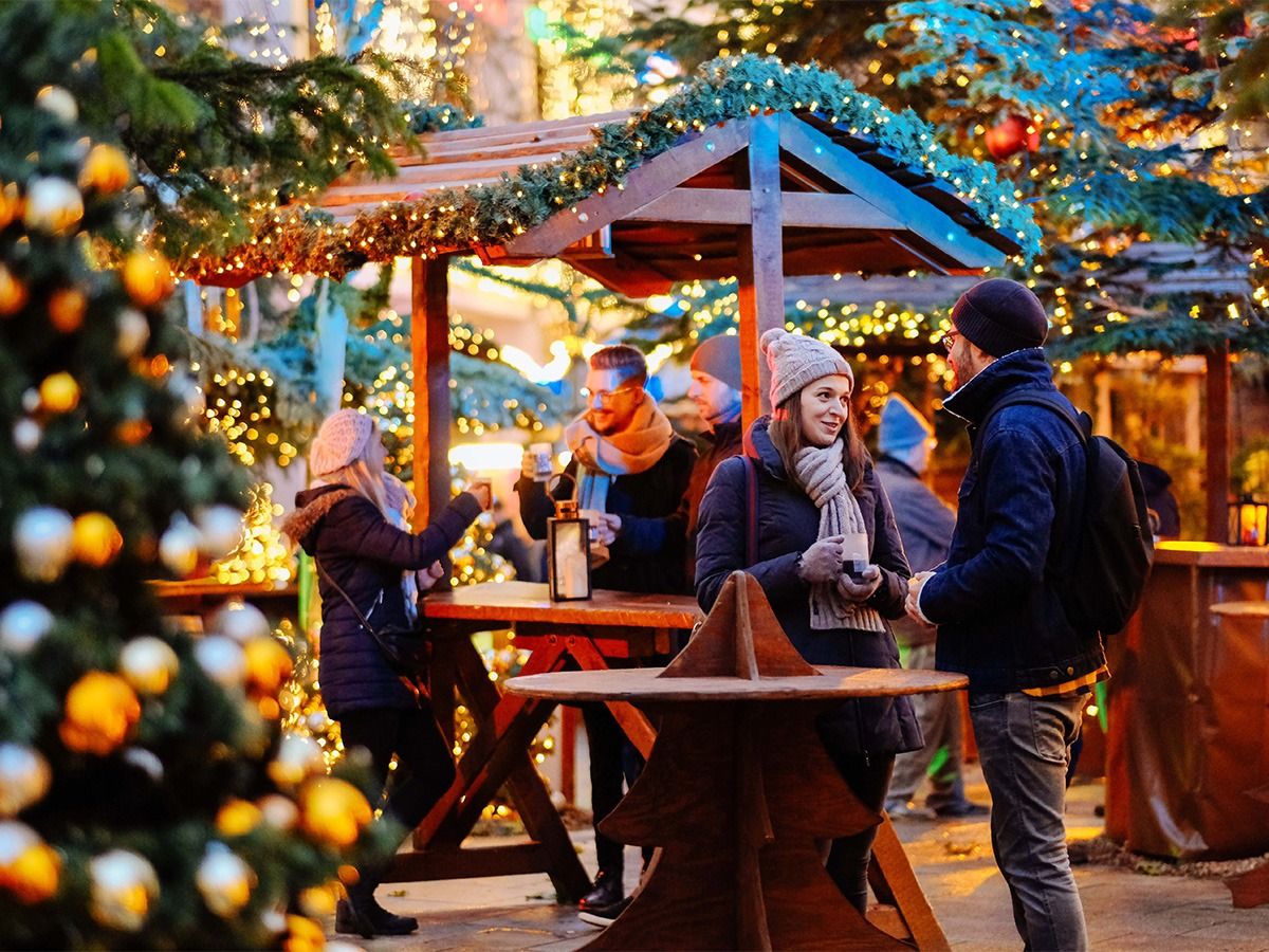 Wolfsburger Weihnachtsmarkt (© WMG Wolfsburg, Foto: Janina Snatzke) Wolfsburger Weihnachtsmarkt (© WMG Wolfsburg, Foto: Janina Snatzke)