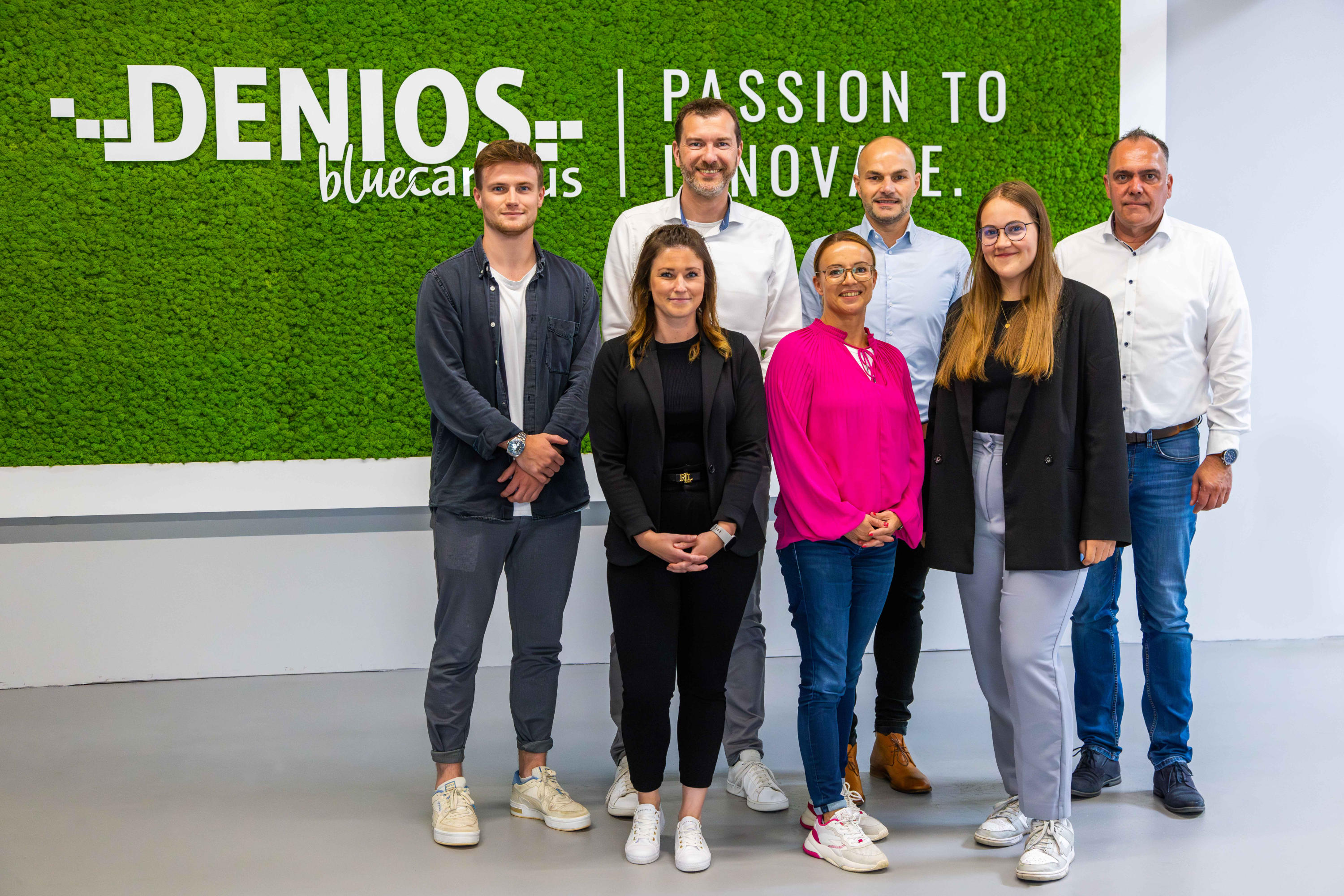 Das Nachhaltigkeits-Team der DENIOS SE aus Bad Oeynhausen (Die Bildrechte liegen bei dem Verfasser der Mitteilung.) Das Nachhaltigkeits-Team der DENIOS SE aus Bad Oeynhausen (Die Bildrechte liegen bei dem Verfasser der Mitteilung.)