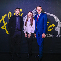 Geschäftsführer Alexander Sellin, Inhaberin Larissa Kastein und Nürnbergs OB Marcus König Geschäftsführer Alexander Sellin, Inhaberin Larissa Kastein und Nürnbergs OB Marcus König