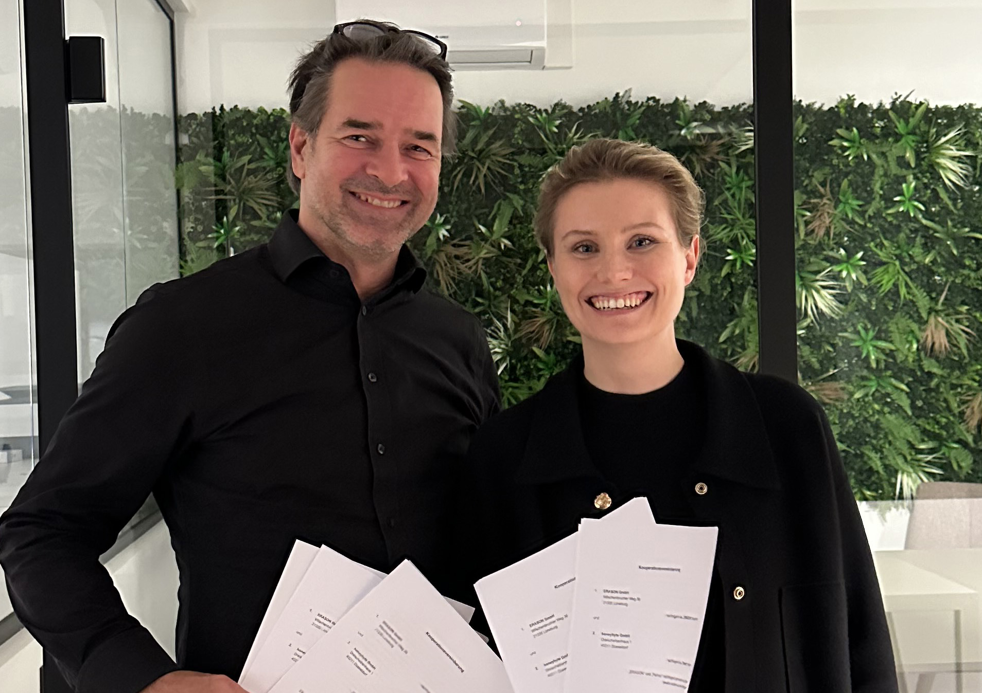 Christian Genkel, ERASON und Lara Kantorek, honeybyte (Die Bildrechte liegen bei dem Verfasser der Mitteilung.)