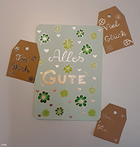 Grußkarte oder Geschenkanhänger schnell und einfach selbst gestaltet. Foto: IVK Grußkarte oder Geschenkanhänger schnell und einfach selbst gestaltet. Foto: IVK