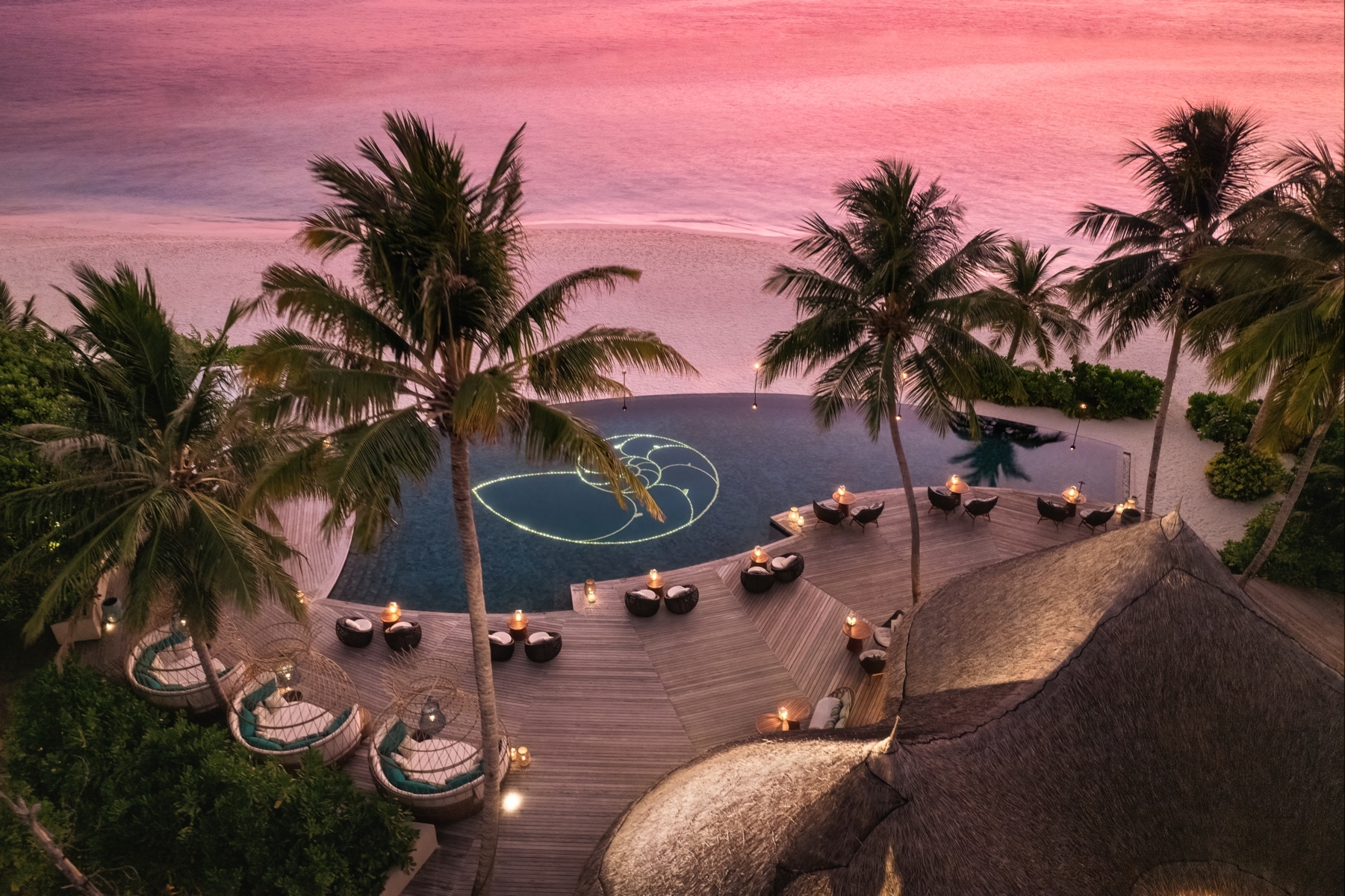 (C) The Nautilus Maldives (C) The Nautilus Maldives