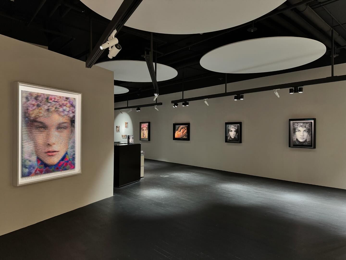 Galeriebeleuchtung von LED Explorer für die Galerie Marx Düsseldorf (Die Bildrechte liegen bei dem Verfasser der Mitteilung.)