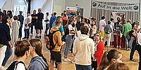 Die AUF IN DIE WELT-Messen geben kostenfrei unabhängige Orientierung (Stiftung Völkerverständigung) Die AUF IN DIE WELT-Messen geben kostenfrei unabhängige Orientierung (Stiftung Völkerverständigung)