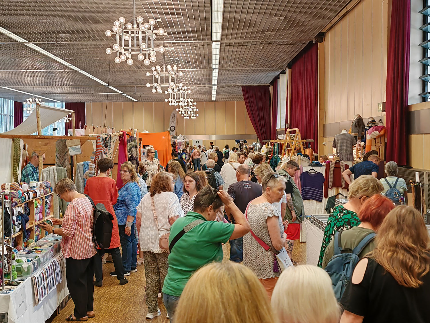 Kreatives Handwerk trifft Inspiration: Wolle Festival 2025 Osnabrück Kreatives Handwerk trifft Inspiration: Wolle Festival 2025 Osnabrück