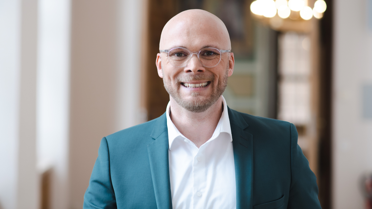 Bayr. Digitalminister Dr. Fabian Mehring freut sichüber digitale Bauanträge mit cit intelliForm (Bildquelle: @Andreas Gebert, StMD) Bayr. Digitalminister Dr. Fabian Mehring freut sichüber digitale Bauanträge mit cit intelliForm (Bildquelle: @Andreas Gebert, StMD)