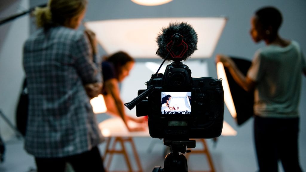 Die Entscheidung, einen Werbefilm für ein Produkt zu erstellen, eröffnet eine Welt voller kreativer Möglichkeiten und strategischer Überlegungen. Die Entscheidung, einen Werbefilm für ein Produkt zu erstellen, eröffnet eine Welt voller kreativer Möglichkeiten und strategischer Überlegungen.