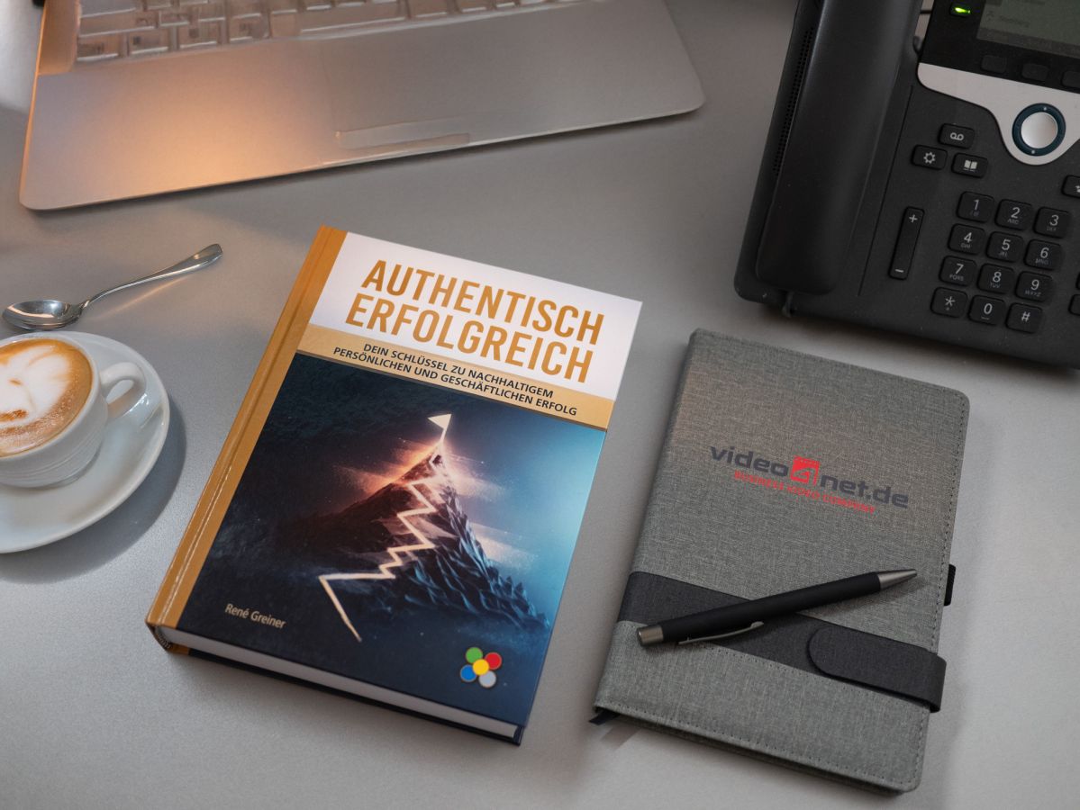 600 Seiten zum Thema perönlicher und beruflicher Erfolg (© René Greiner)
