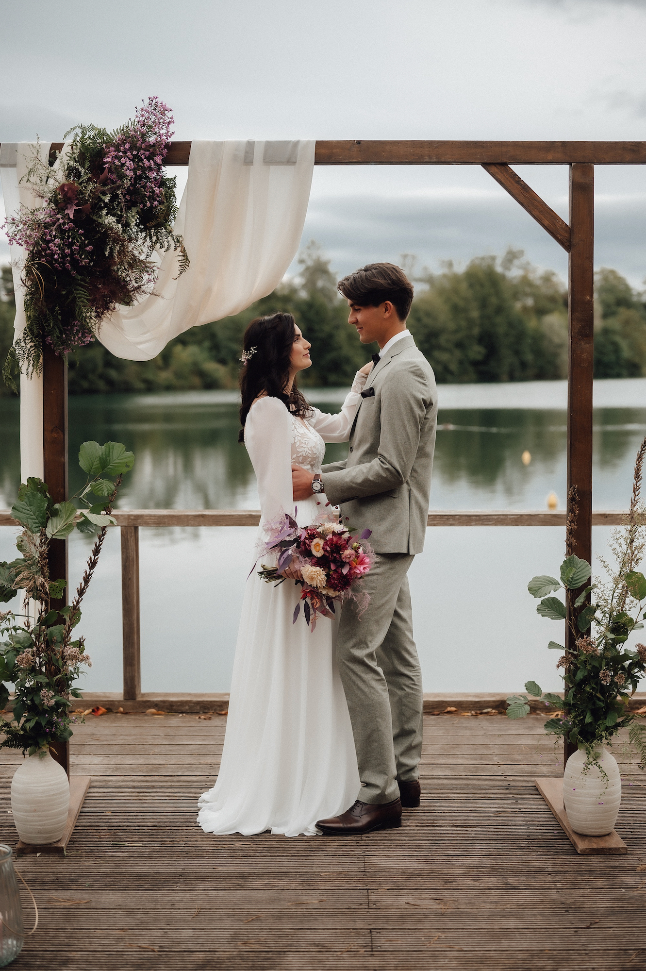 @Seehotel Niedernberg - Hochzeit auf dem Bootssteg im Seehotel Niedernberg, Dorf am See