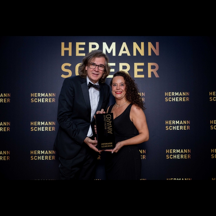 Nicole Jochim erhält Speaker Award (Die Bildrechte liegen bei dem Verfasser der Mitteilung.)
