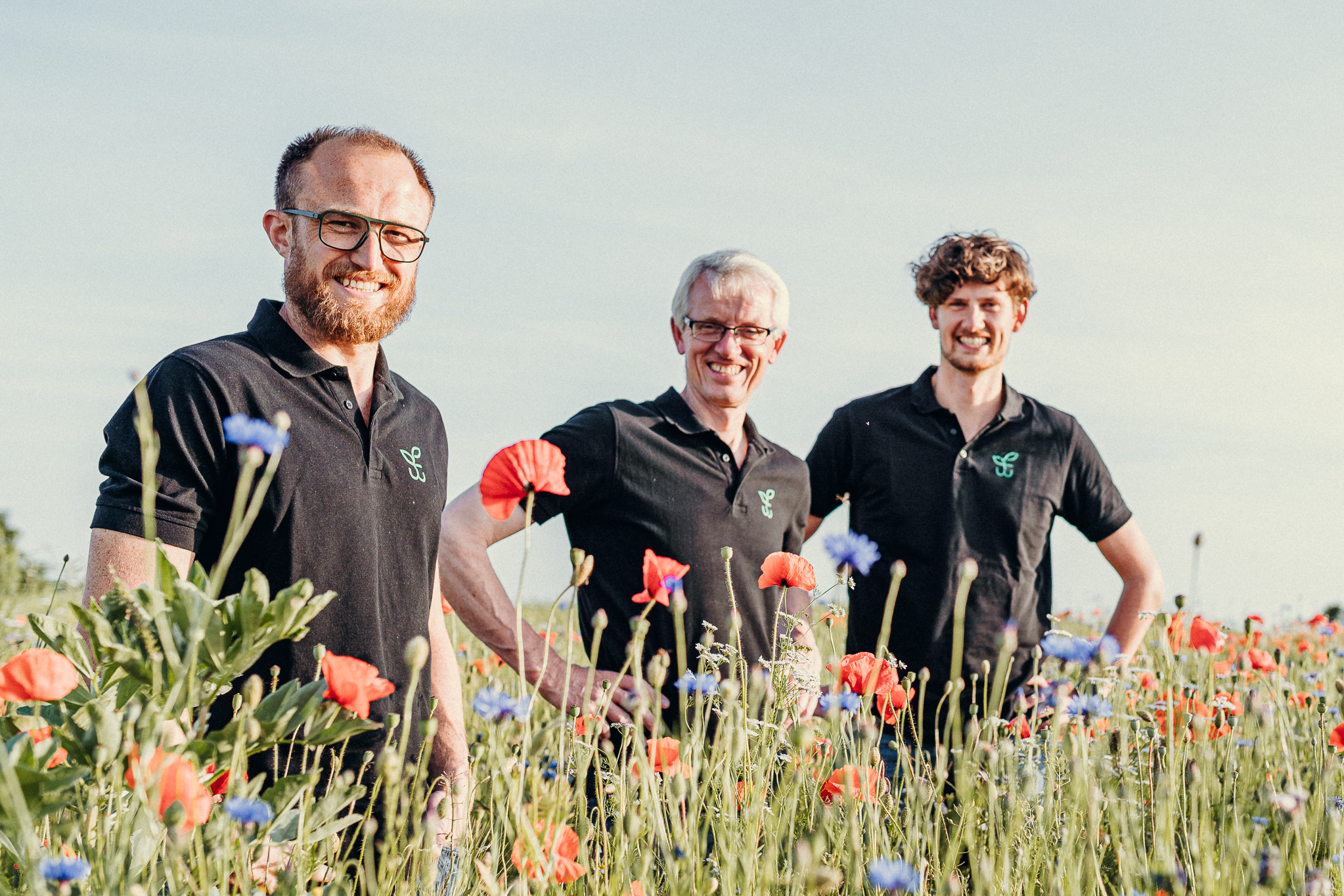 Marco Schlomann (erster v.l.) mit seinem Team von Feldwerk ist Gründungsmitglied des Dachverbands Nature as a Display Marco Schlomann (erster v.l.) mit seinem Team von Feldwerk ist Gründungsmitglied des Dachverbands Nature as a Display
