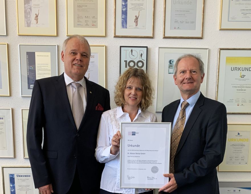 v.l.n.r. Senator h.c. Gerhard R. Daiger, Beate Daiger, Prof. Dr. Uwe Böhm v.l.n.r. Senator h.c. Gerhard R. Daiger, Beate Daiger, Prof. Dr. Uwe Böhm