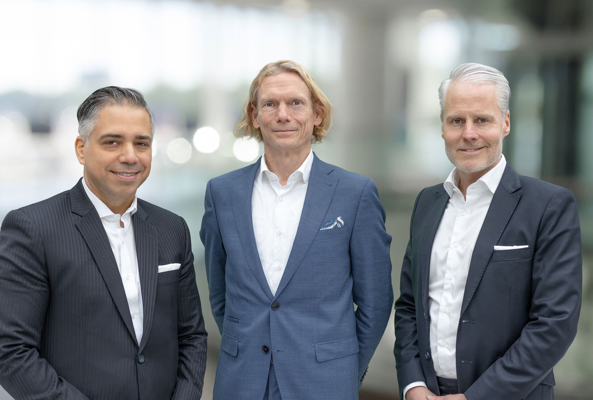 Marc Wilczek (l.) verstärkt die Geschäftsführung von Controlware als Chief Commercial Officer (CCO). (Die Bildrechte liegen bei dem Verfasser der Mitteilung.) Marc Wilczek (l.) verstärkt die Geschäftsführung von Controlware als Chief Commercial Officer (CCO). (Die Bildrechte liegen bei dem Verfasser der Mitteilung.)