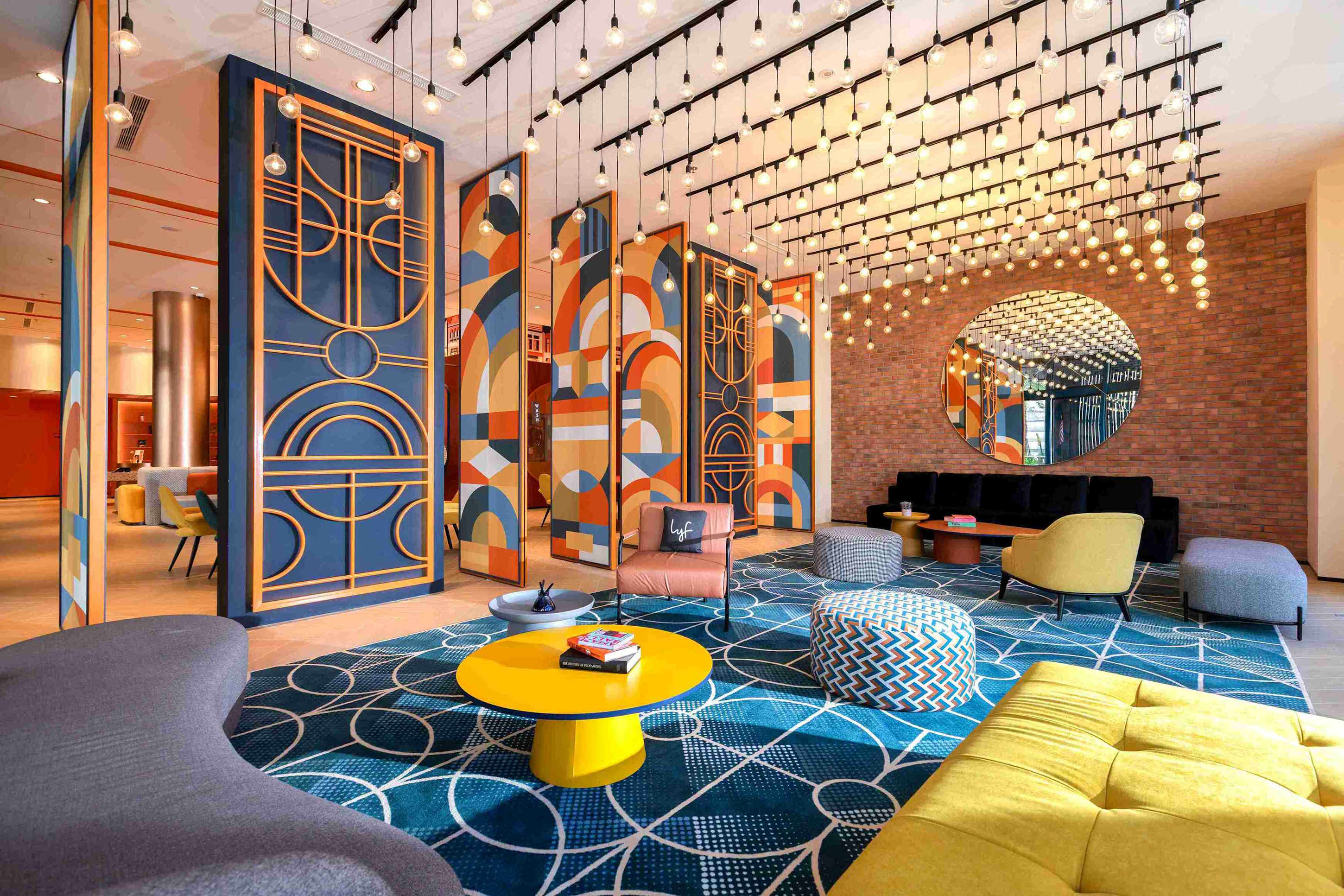 Die UNWIND Lounge im neuen lyf Georgetown Penang ist ein stylischer Treffpunkt. (Die Bildrechte liegen bei dem Verfasser der Mitteilung.) Die UNWIND Lounge im neuen lyf Georgetown Penang ist ein stylischer Treffpunkt. (Die Bildrechte liegen bei dem Verfasser der Mitteilung.)